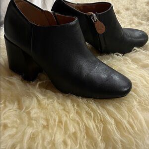 Kenneth Cole Black Leather Ankle Booties with Block Heel